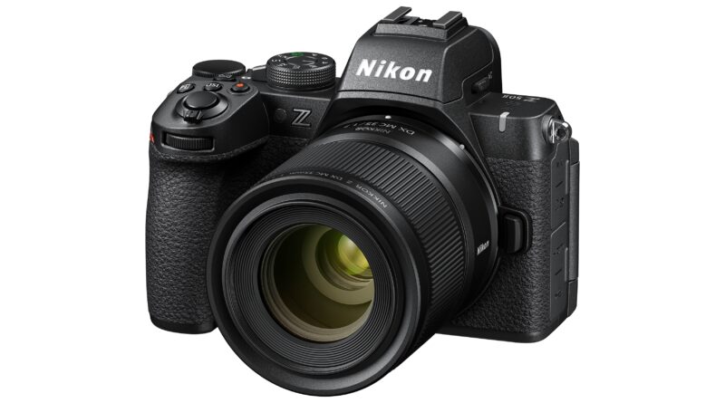 Nowe obiektywy Nikkor